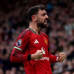 天空：B费本赛季已助曼联拿26分，他将获本赛季英超最佳球员